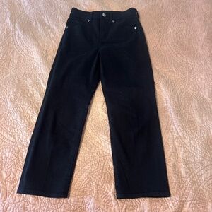 Black ankle length jeans-short
